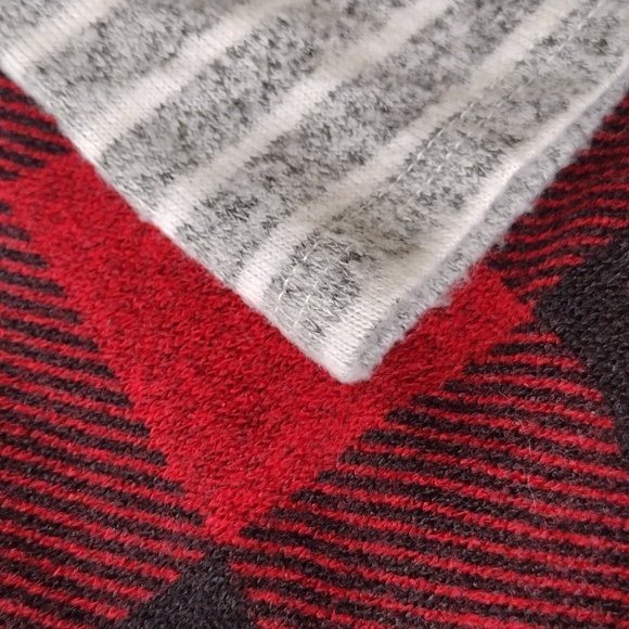 Poncho sweater, super wide w/ sleeves - Picture 4 of 5